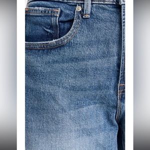 Good Ease High Waist Wide Leg Jeans
Good American